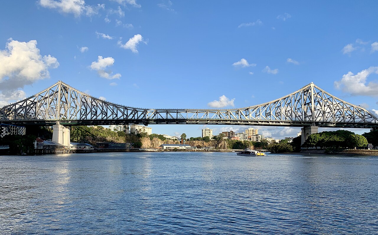 Story Bridge spanning the Brisbane River beneath a blue sky